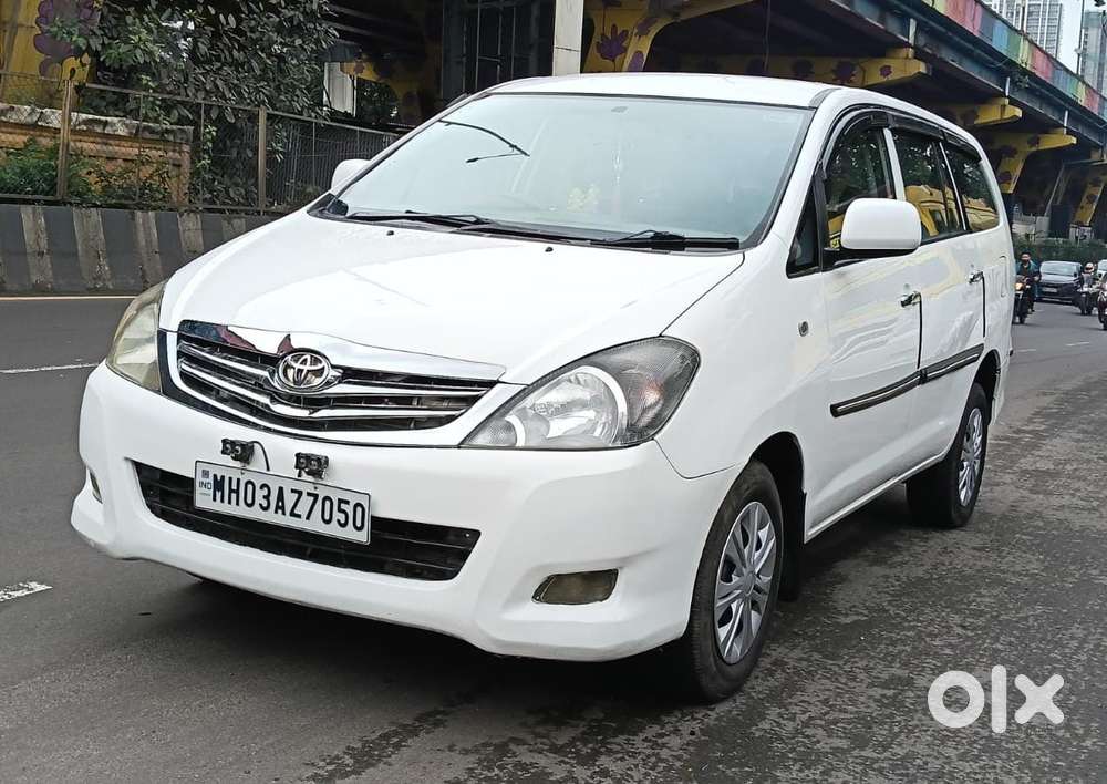 Toyota Innova 2.5 G (diesel) 8 Seater, 2011, Diesel