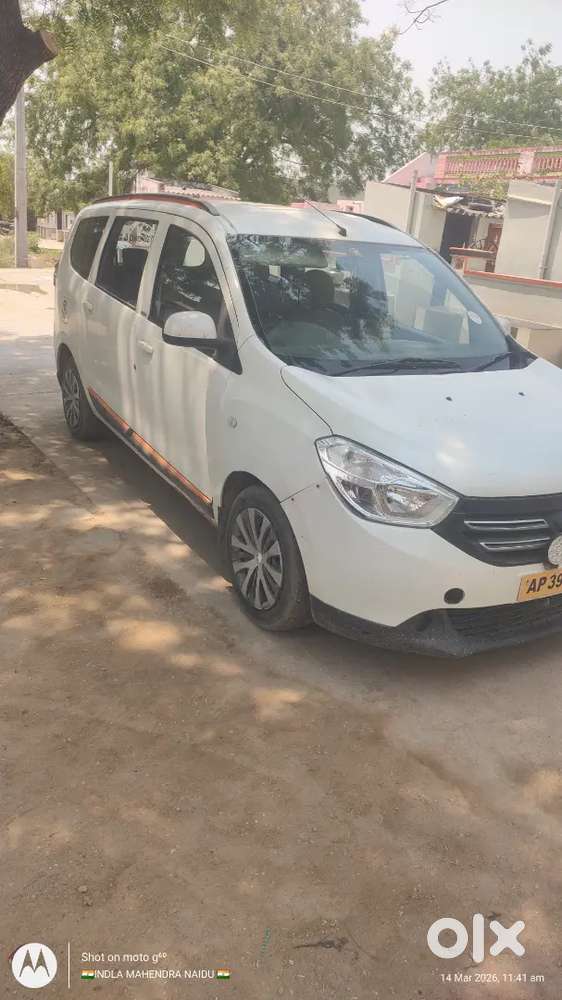 Renault Lodgy 2017 Diesel 250000 Km Driven