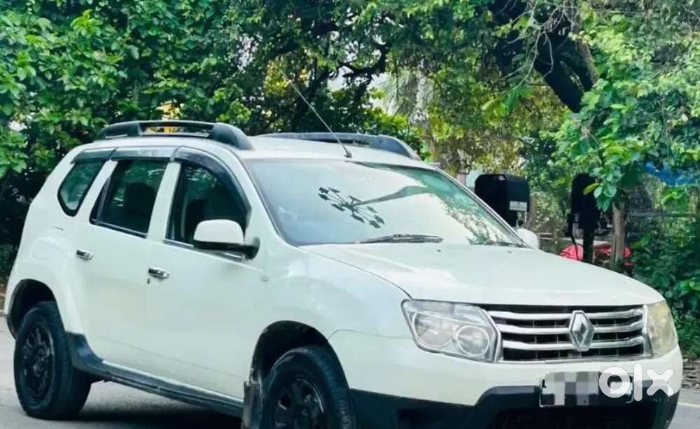 Duster Petrol 2014 Top Model Good Condition New Tyre 90% Life