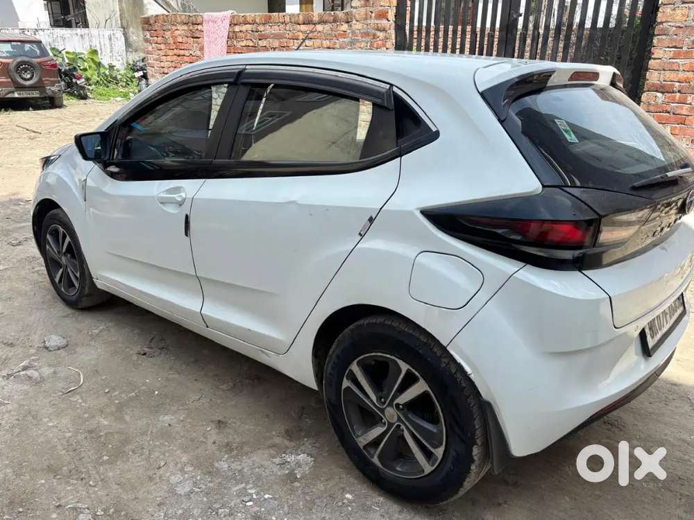 Tata Altroz 2021 Petrol 120000 Km Driven