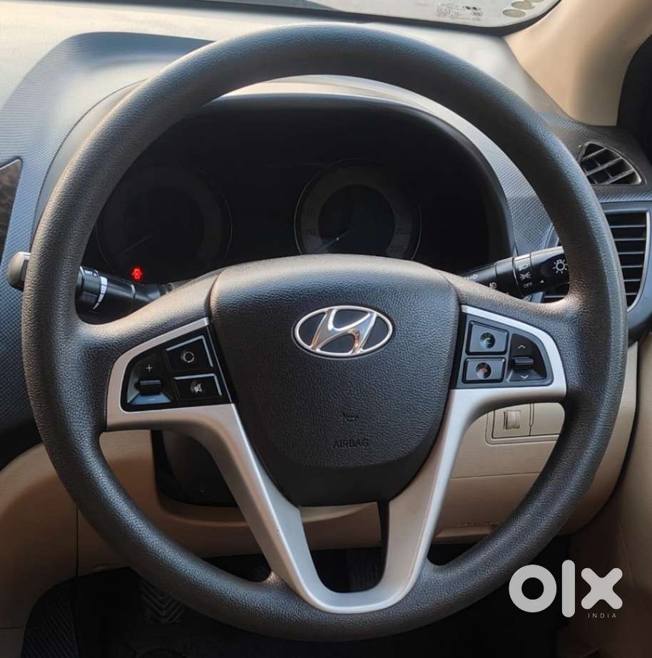 Hyundai Verna Vtvt 1.6 Sx, 2011, Petrol