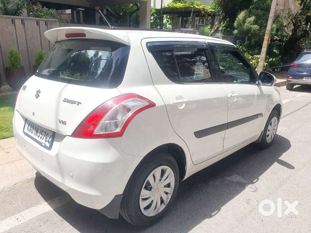 Maruti Suzuki Swift VXi + Manual, 2015, Petrol