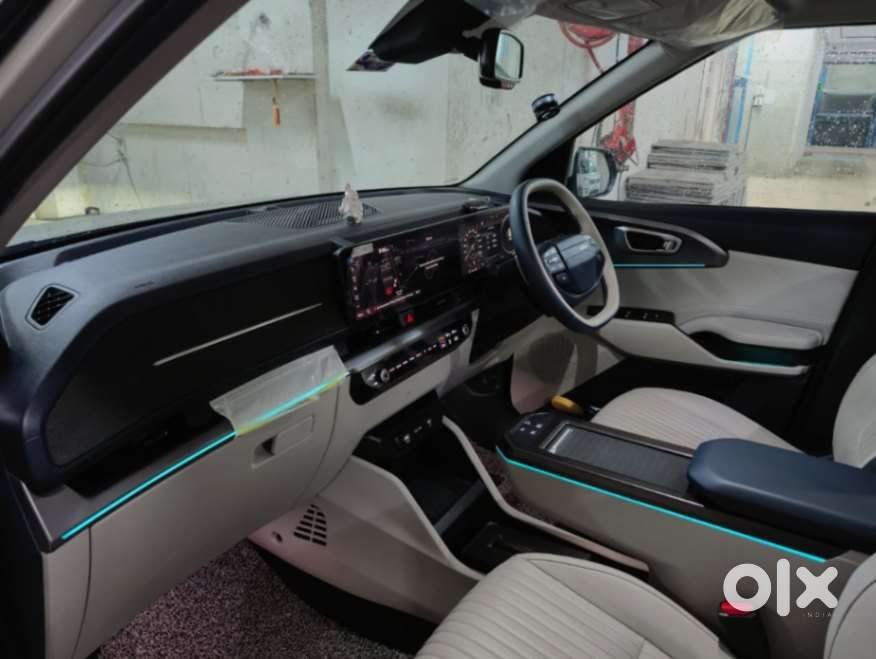 Kia Carens Clavis Ev, 2025, Electric