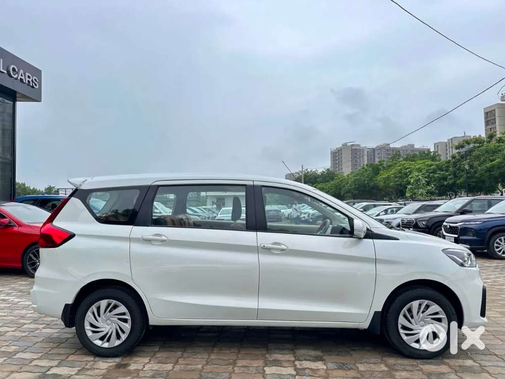 Maruti Suzuki Ertiga Vxi, 2023, Petrol