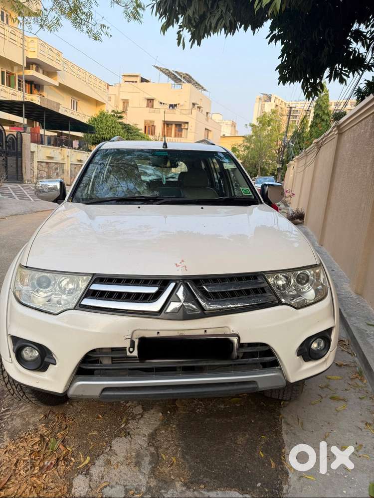 Mitsubishi Pajero Sports Automatic Diesel