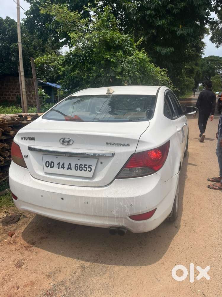 Hyundai Verna Diesel 1.6 Ex 2013