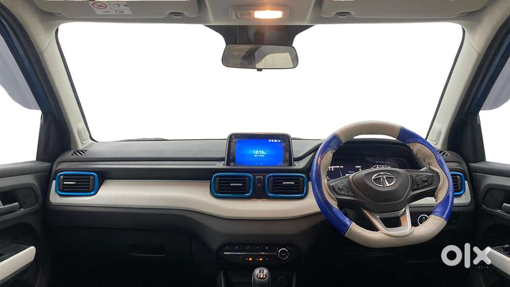 Tata Punch 1.2 Revotron Creative Amt Dual Tone, 2022, Petrol