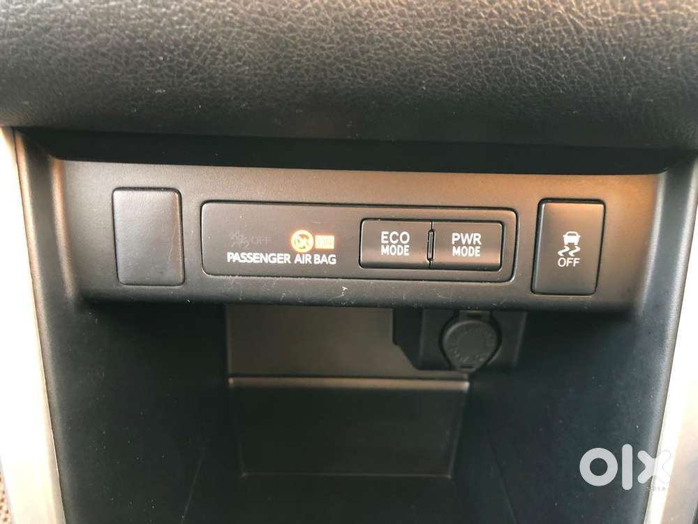 Toyota Innova Crysta [2016-2020] 2.4 Gx At 7 Str, 2021, Diesel