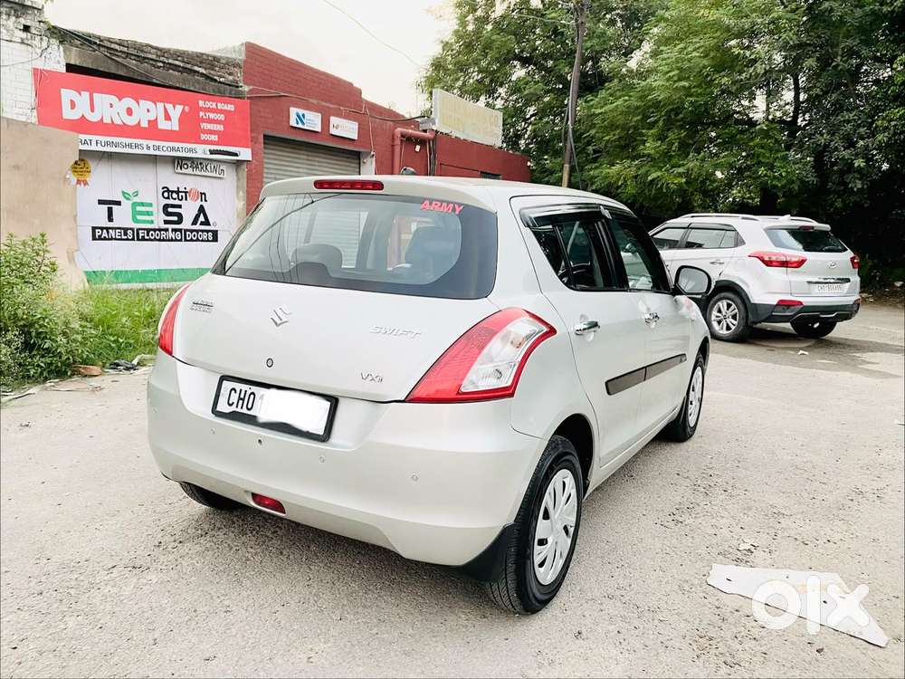 Maruti Suzuki Swift Vxi, 2017, Petrol