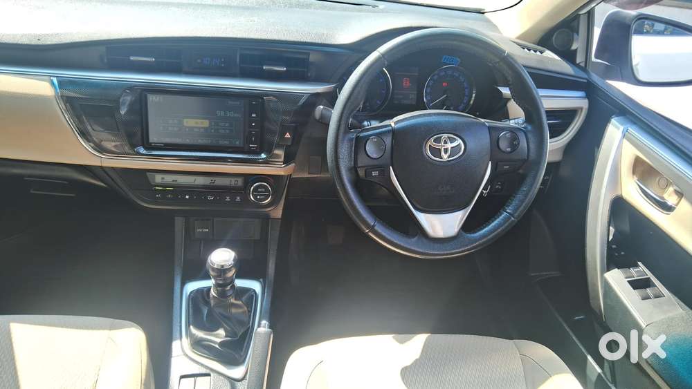 Toyota Corolla Altis 2010-2013 G, 2014, Petrol
