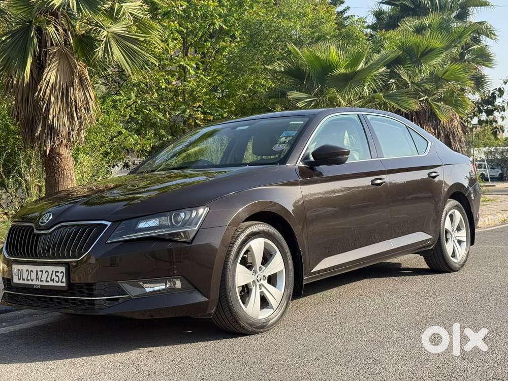 Skoda Superb Style 1.8 Tsi At, 2018, Petrol