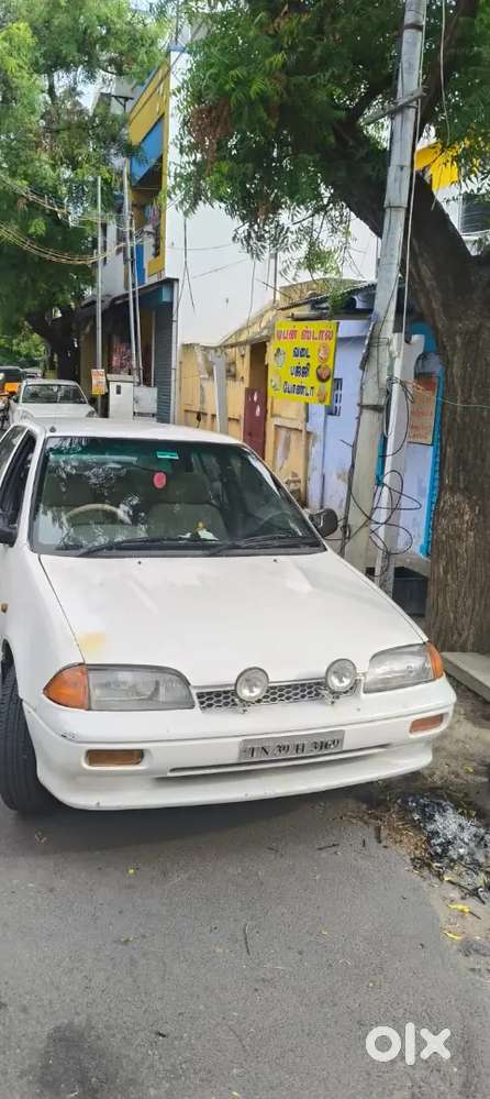 Maruti Suzuki Esteem 1994