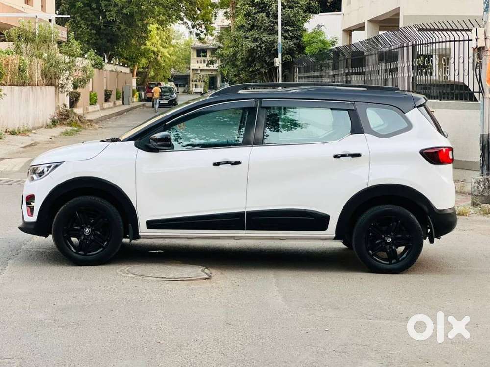 Renault Triber Rxz, 2022, Petrol