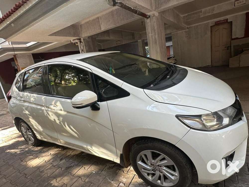 Honda Jazz 2015 – Superb Condition  Ready To Drive  No Nonsense Deal