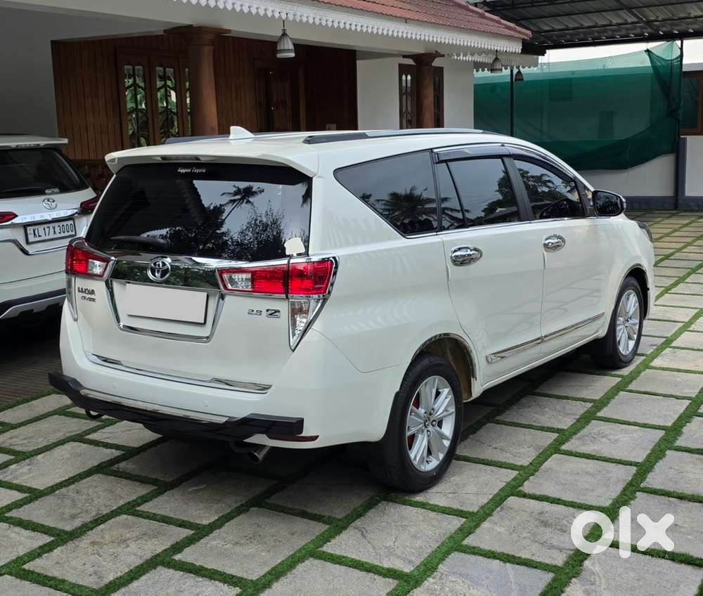 Toyota Innova Crysta 2018