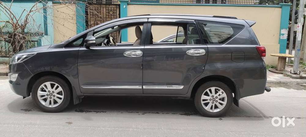 Toyota Innova Crysta 2.7 Gx Mt 8s, 2017, Diesel