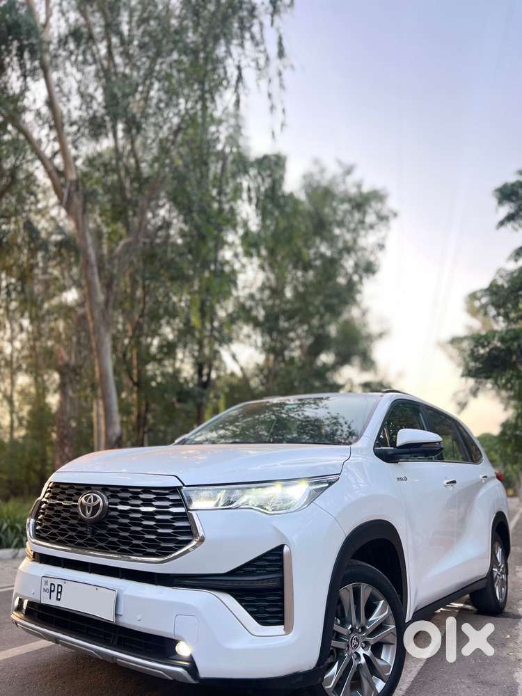 Toyota Innova Hycross 2.0 Zx Hybrid 7 Str, 2022, Diesel