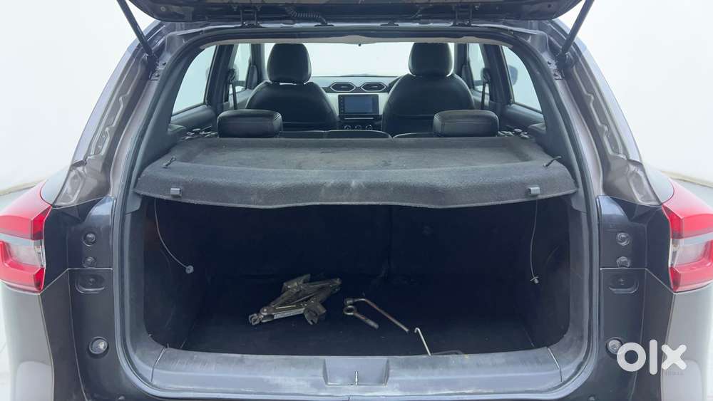 Nissan Magnite Xv Turbo, 2021, Petrol