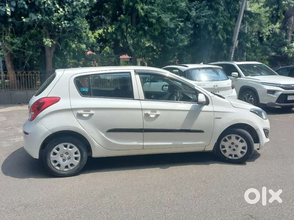 Hyundai I20 2012 Petrol 63000 Km Driven