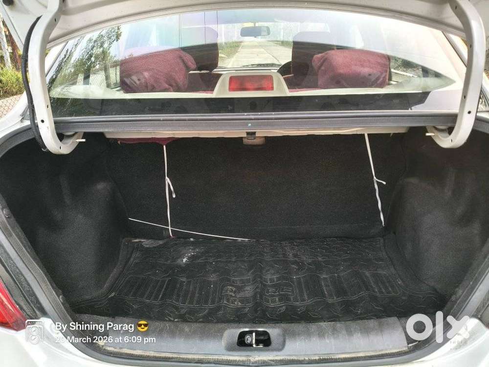 Maruti Suzuki Swift Dzire Vxi Optional, 2015, Petrol