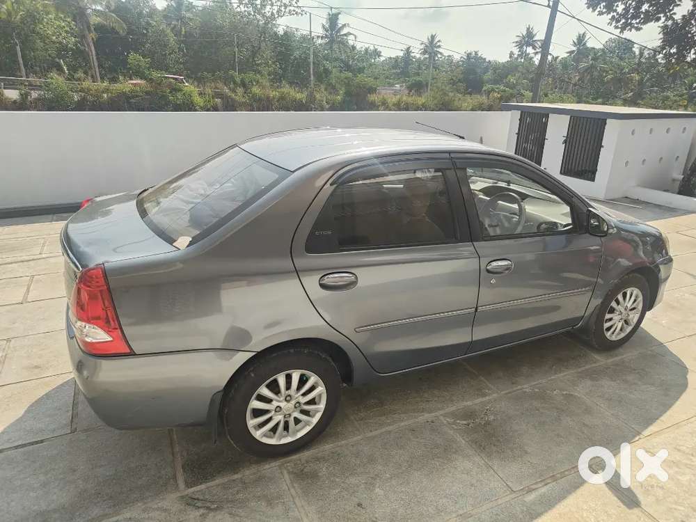 Toyota Etios 2013 Diesel 125000 Km Driven-550000/-