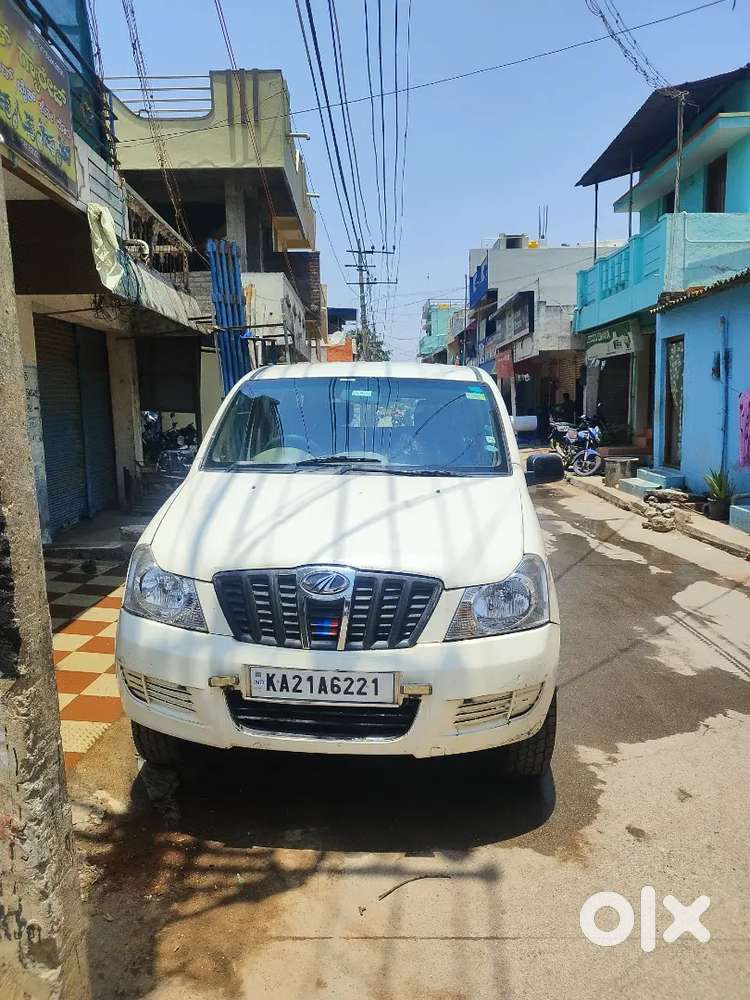 Mahindra Xylo 2012