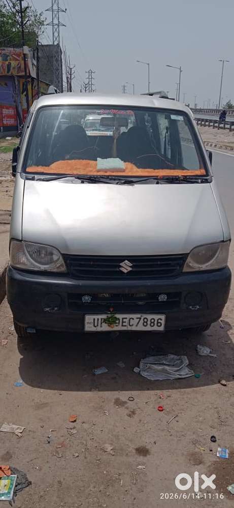 2017 Maruti Eeco 7-seater Manual Year