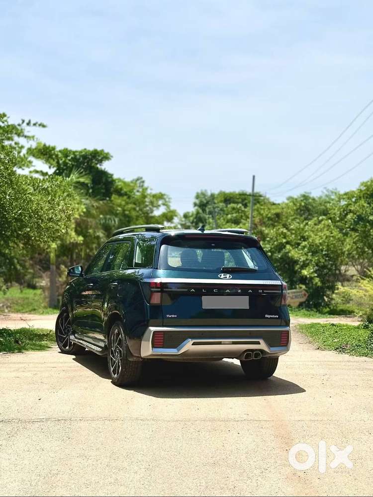 New Model Alcazar In Brand New Condition (direct Sale Only)