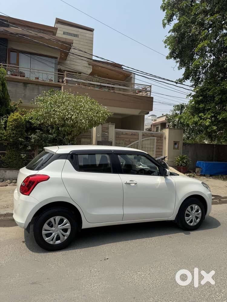 Maruti Suzuki Swift Vvt Vxi, 2023, Petrol