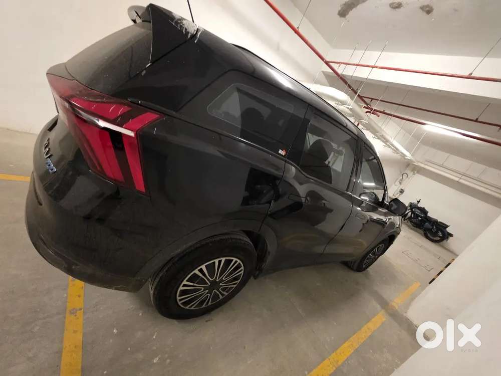 Mahindra Xuv700 Diesel Mt 2025