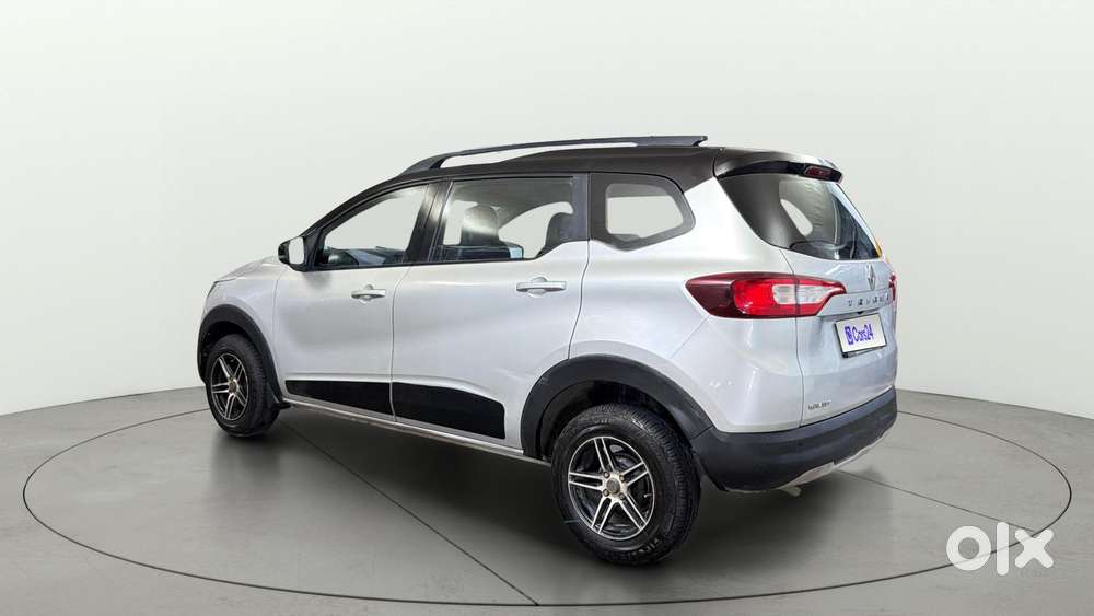 Renault Triber Rxt, 2022, Petrol