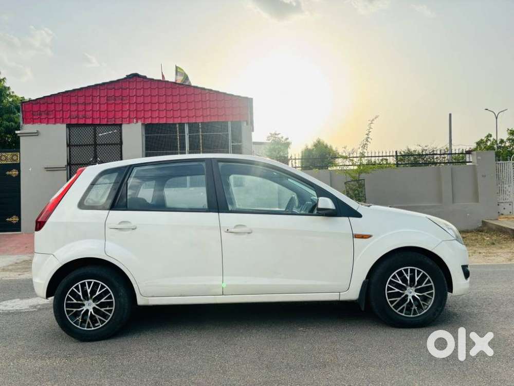 Ford Figo 2010-2012 Diesel Zxi, 2011, Diesel
