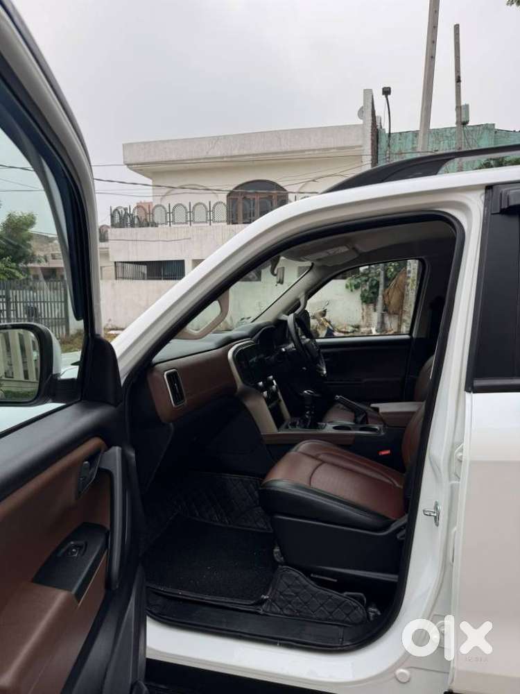 Mahindra Scorpio-n 2.0 Z4 Petrol Mt 7 Str, 2023, Petrol