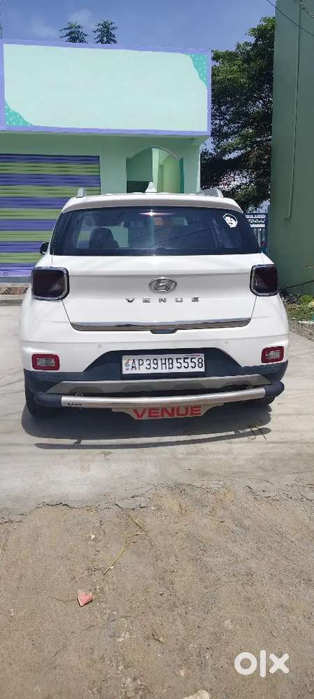 , Venue Petrol 1.2 S Plus 2020 Model