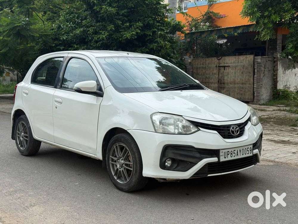 Toyota Platinum Etios 1.5 Vx, 2016, Petrol