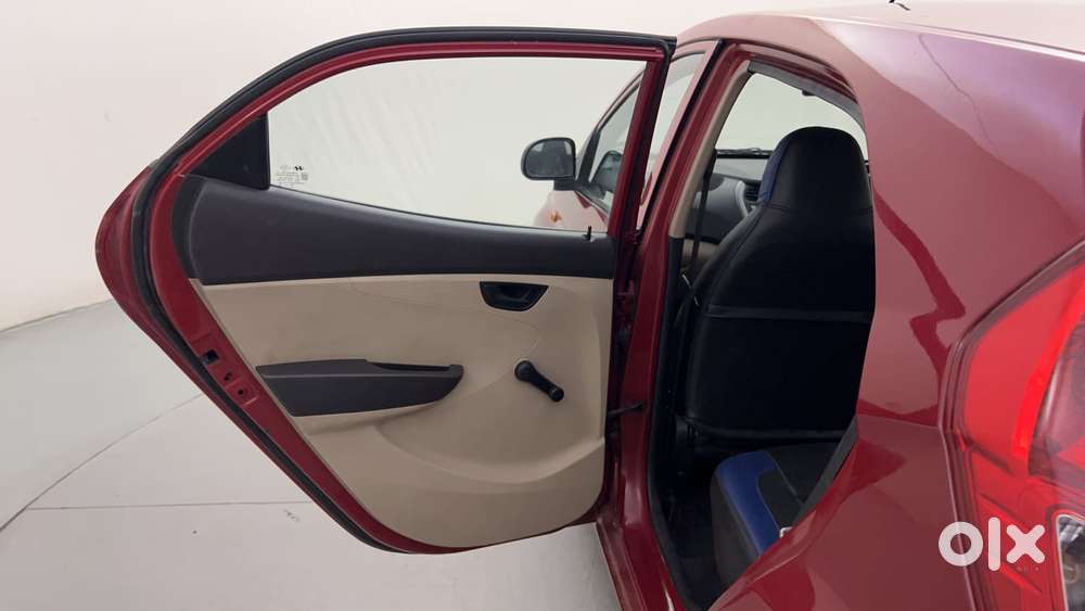 Hyundai Eon Magna +, 2015, Petrol