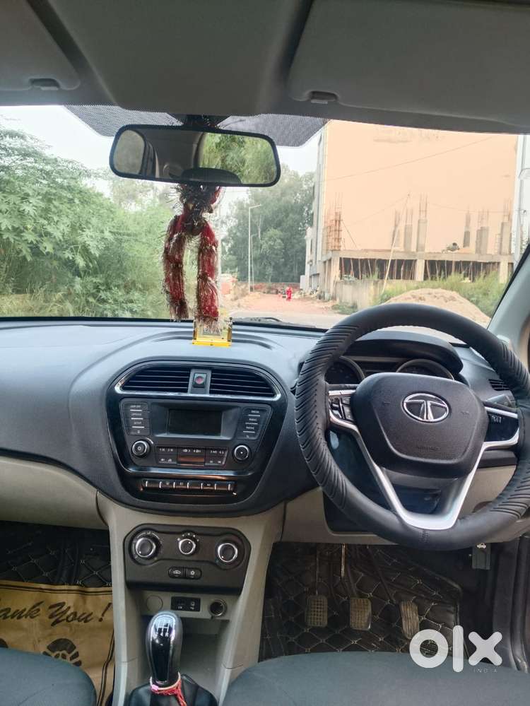 Tata Tiago Xz Opt, 2017, Petrol