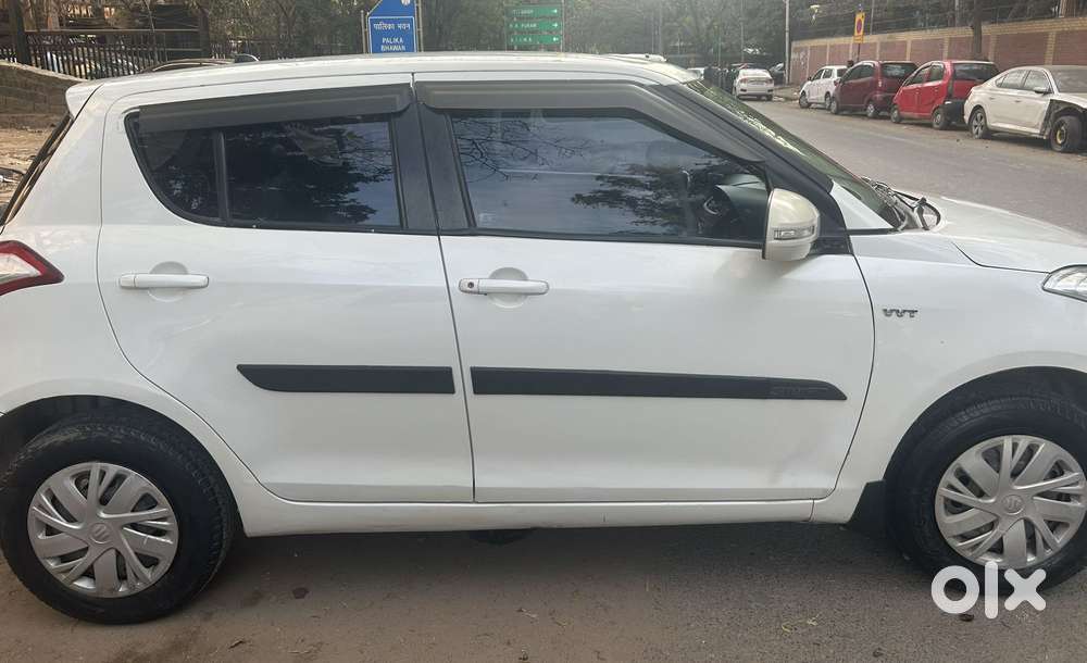 Maruti Suzuki Swift Vxi Cng, 2016, Cng & Hybrids
