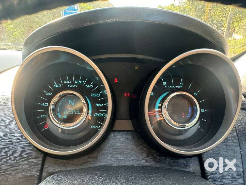 Mahindra Xuv500 W9, 2019