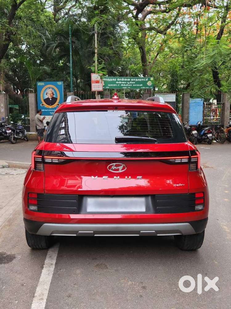 Hyundai Venue 1.0 S (o) Turbo Dct, 2024, Petrol