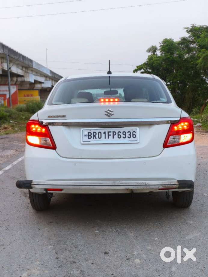 Maruti Suzuki Dzire 1.2 Vxi, 2022, Petrol
