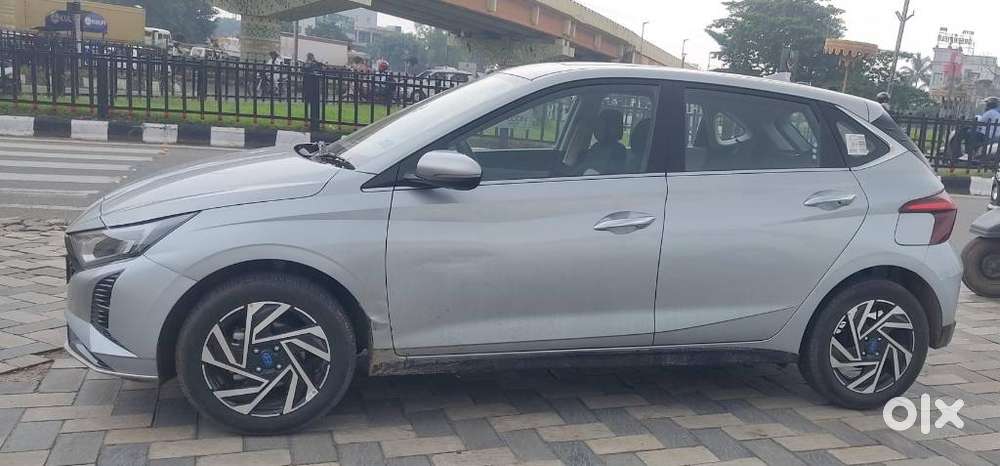 Hyundai I20 Asta (o) 1.2 Mt, 2023, Petrol