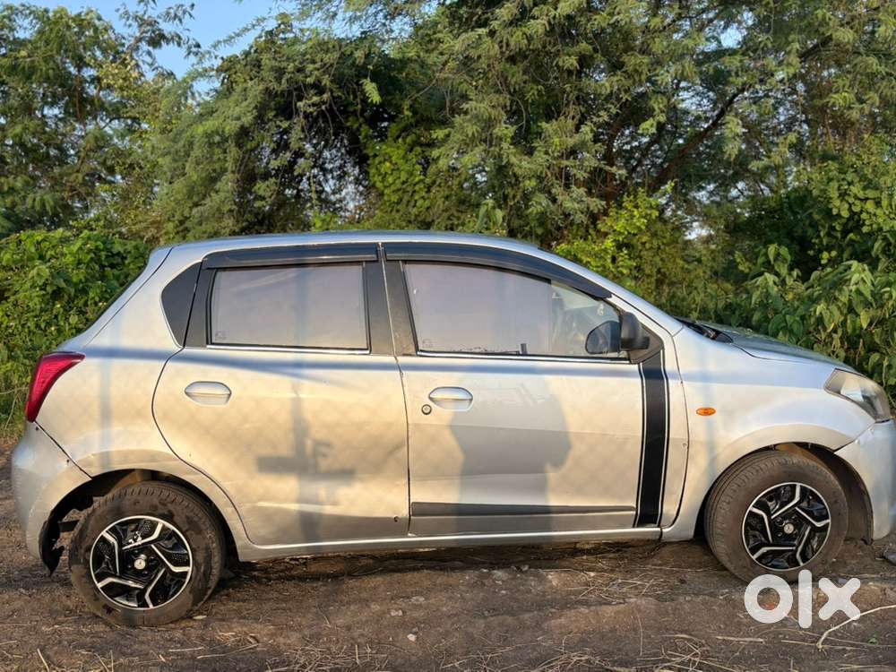 Datsun Go Petrol 2014 Urget Sell Money Problem