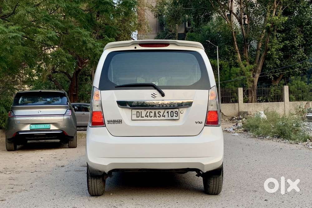 Maruti Suzuki Wagon R Stingray Vxi Optional, 2013, Petrol
