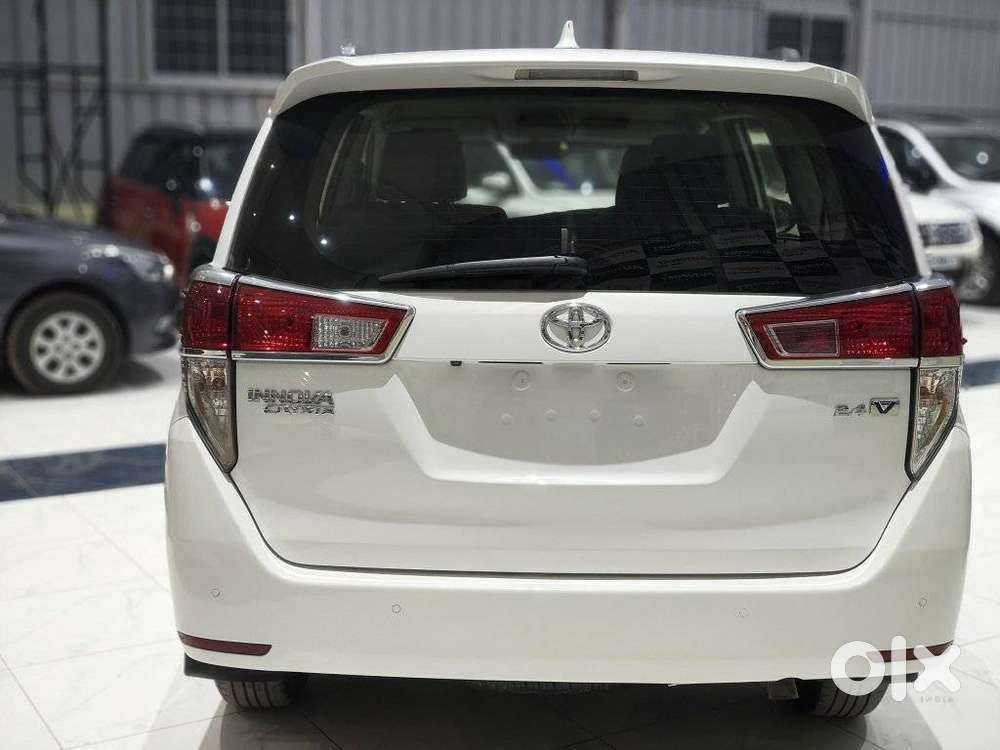 Toyota Innova Crysta