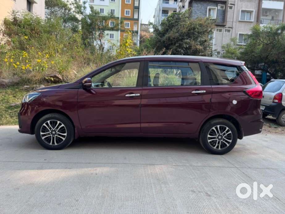 Maruti Suzuki Ertiga Zxi At Petrol, 2022, Petrol