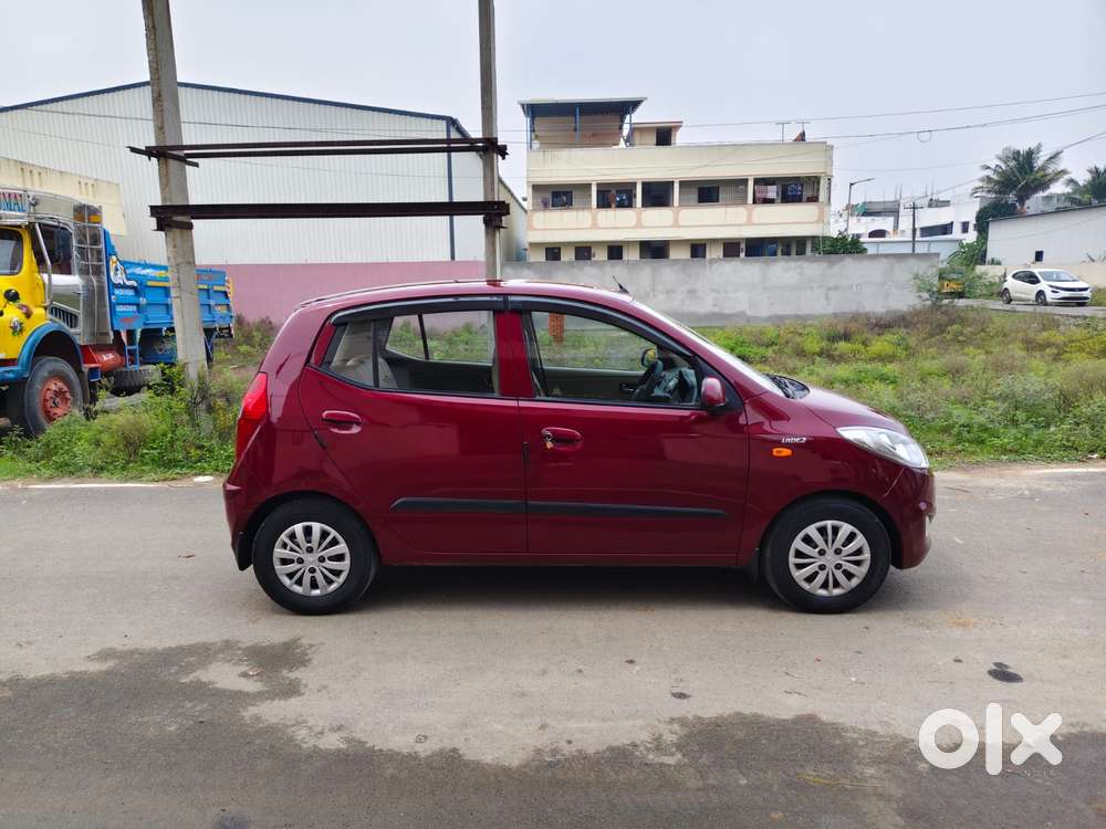 Hyundai I10 Sportz, 2015, Petrol