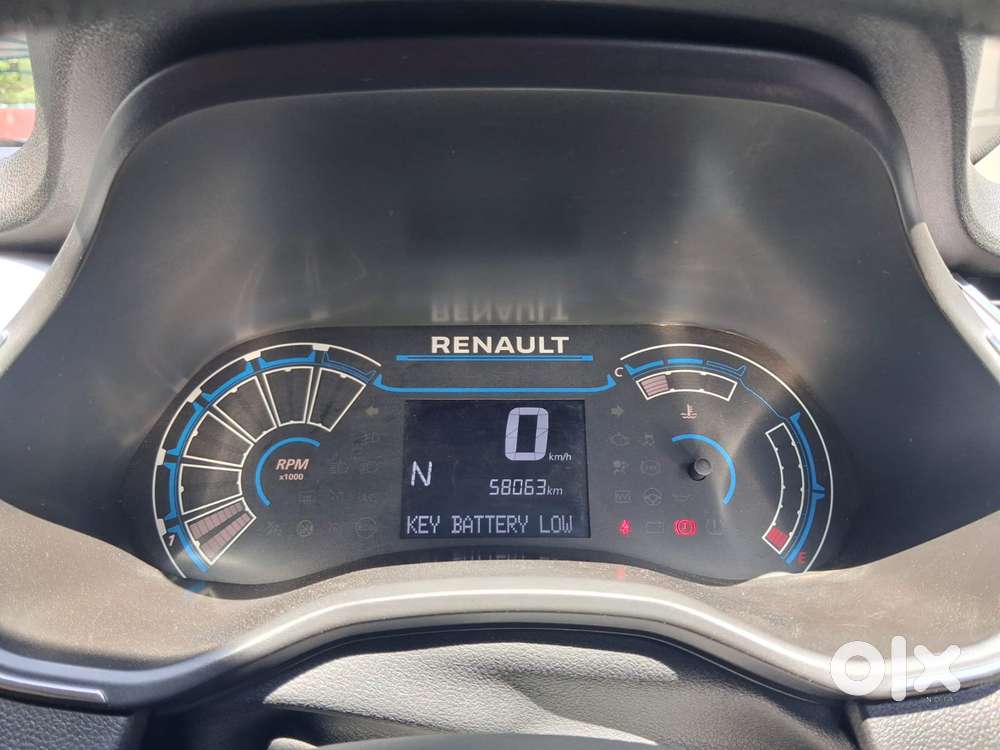 Renault Triber Rxz, 2020, Petrol