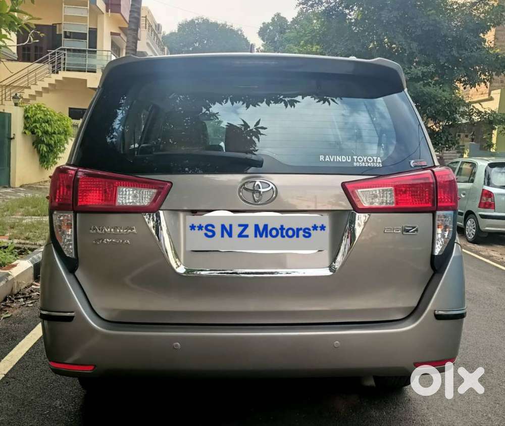 Toyota Innova Crysta 2.8z Automatic, 2016