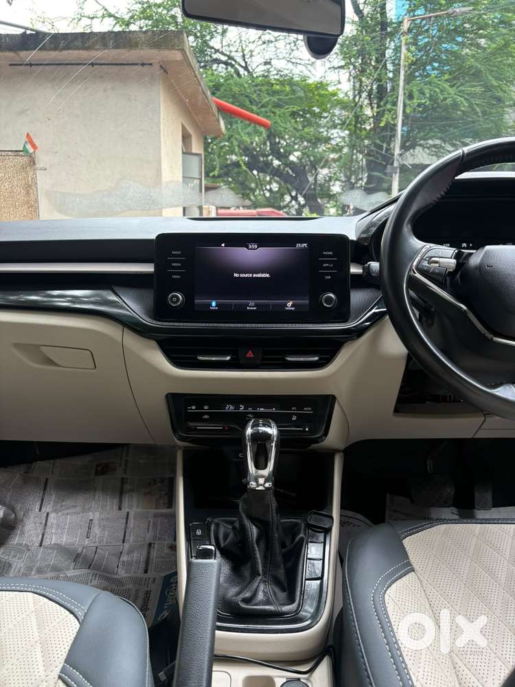 Skoda Slavia 1.0 Ambition Tsi At, 2022, Petrol